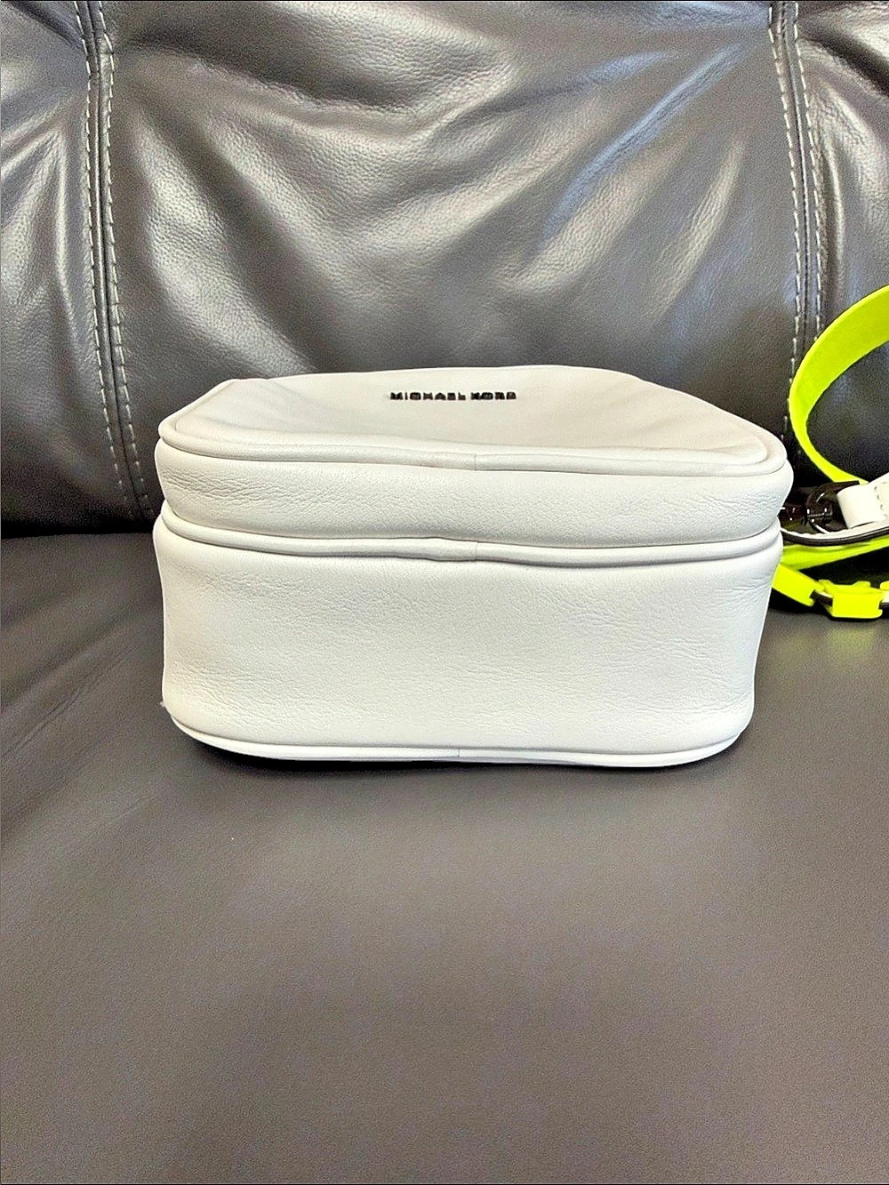 Michael Kors Double Zip Camera Crossbody Bag White & Yellow - Picture 3 of 11